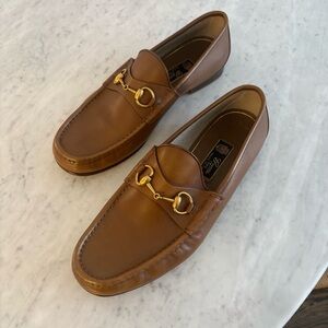 Gucci Men’s Tan Leather Loafers with Gold Accents